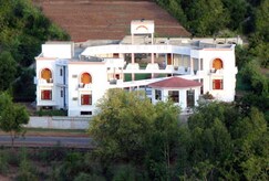 HOTEL SANCTUARY RESORT, Ranthambhore HOTEL SANCTUARY RESORT, Ranthambhore