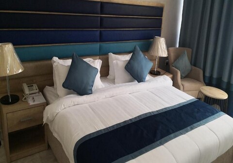 La Fontaine Diora Hotel