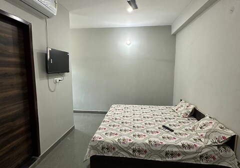 Private and Peaceful Studio in Sector 86 Gurgaon