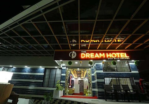 D Hotels | Couple Friendly | 5 Mins from Lulu Mall