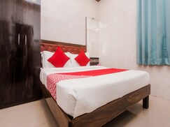 OYO 7481 Hotel Plaza, Mumbai OYO 7481 Hotel Plaza, Mumbai