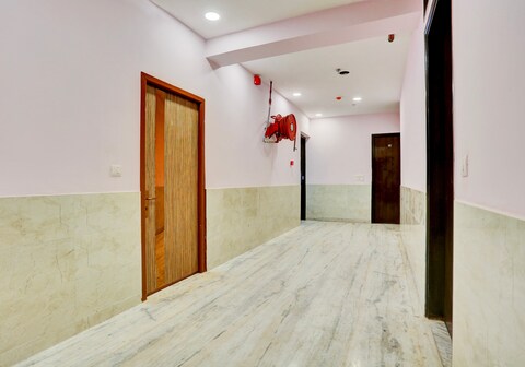 Hotel O Alipur Ghari