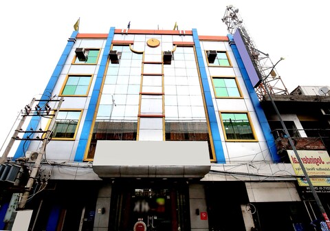 Hotel O H.K.Continental