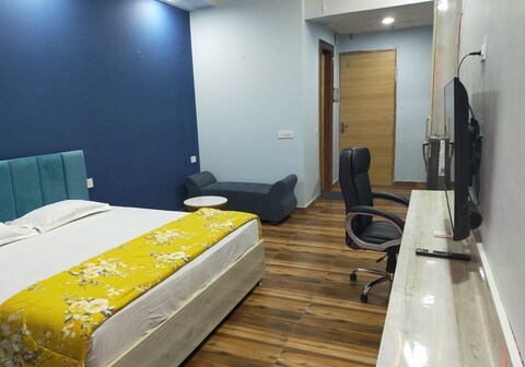 City Scape Panorama Studio