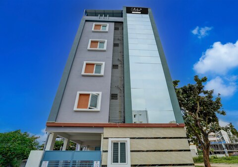 Super Collection O Biocon Hebbagodi Metro Station Bangalore Formerly Ira Inn