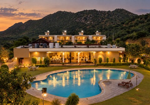 Amar Bagh Resort