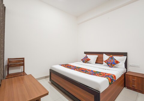 FabHotel Urban Villa