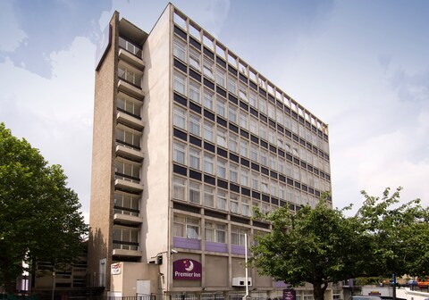 Premier Inn London Putney Bridge