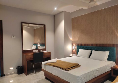 Hotel O Jagruti Nagar Ghatkopar Formerly Icy Cool