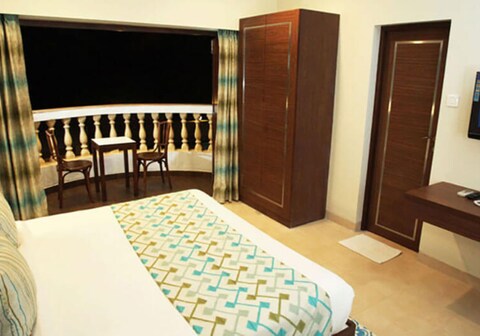 Hotel COCO GOA
