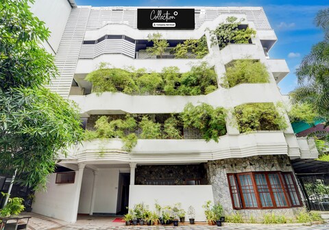 Super Collection O Vazhakkala Kakkanad