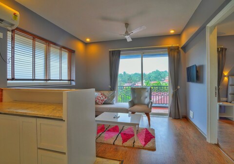 Luxury 1 bhk condo with pool in north goa