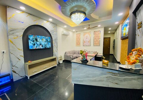 HOTEL PARAS INN NEAR GOLDEN TEMPLE