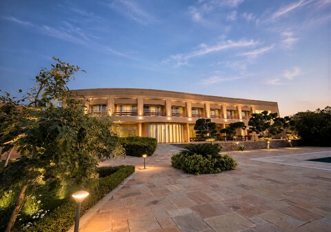 Dera Masuda Luxury Resort
