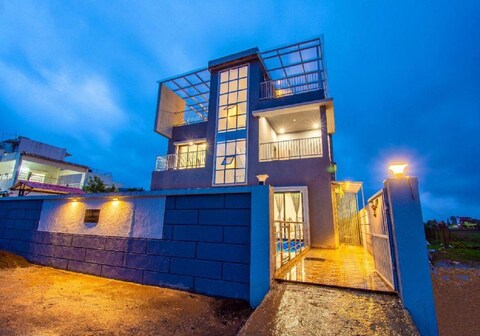 SGH FRIENDS 5BHK VILLA