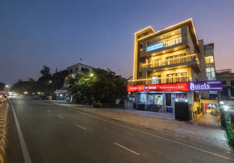 The Metro Stay by ASPL