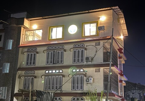 Rooftop Grove | 5 Min From Apollo Excel Care