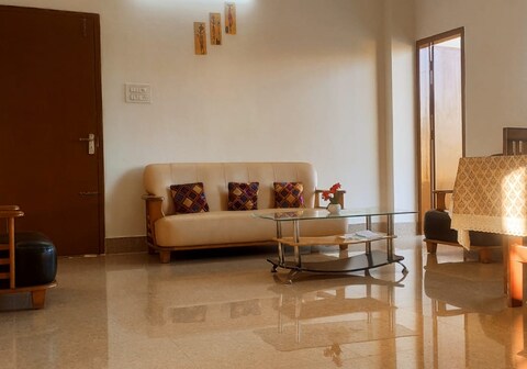 Comfort Family Homestay | 3 Min from Rahman Hospital