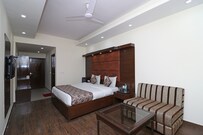 OYO 7251 Hotel Palazzo, Mussoorie OYO 7251 Hotel Palazzo, Mussoorie