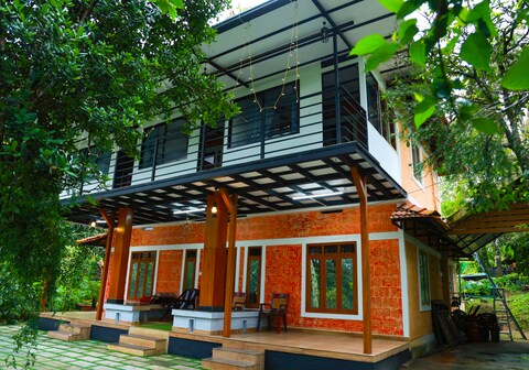 Buddha Mayuri | Rooms in a Villa