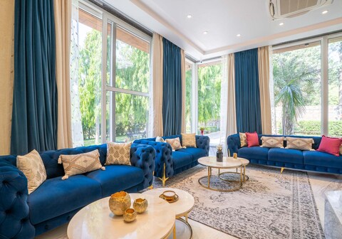 StayVista at Maple @ Estate 10 By Tarika