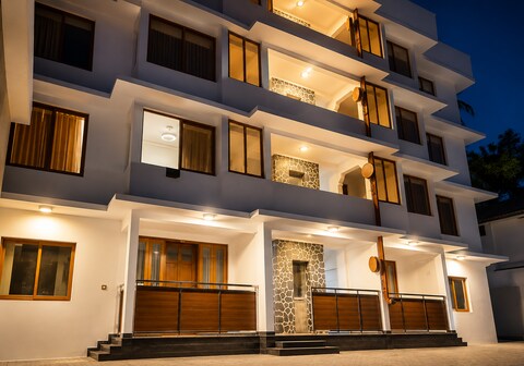 Heights Inn| Nearby Technopark