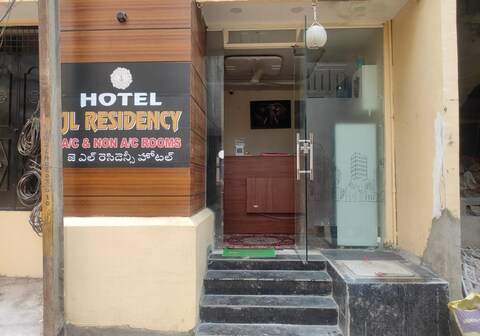 Hotel JL Residency