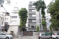 10Blossoms Signature Hospitality CG Road, Ahmedabad 10Blossoms Signature Hospitality CG Road, Ahmedabad