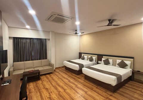 HOTEL KALYAN SUITES