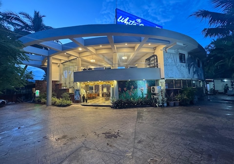 White Sands Resort & Spa