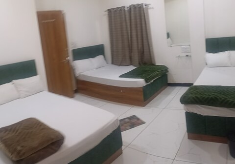 Hotel pranav place