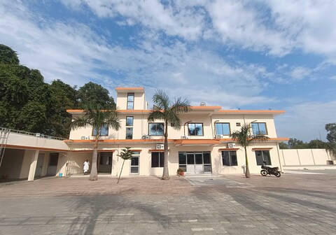 Hotel O Home Kanak Hotel & Resort Homestay