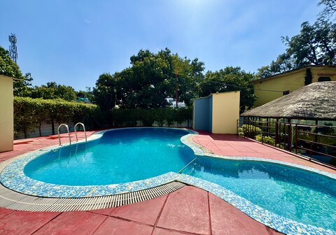 Shelton Blu Resort by Mango People