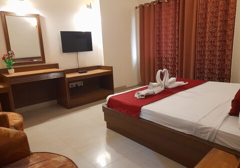 Hotel Maiden Residency