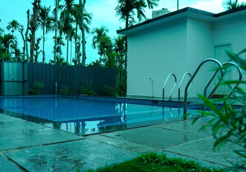 Izzel White House by Awaken Resorts