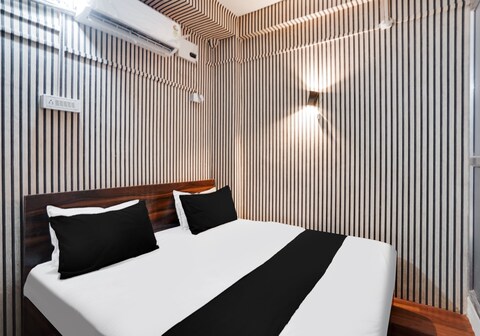 Hotel O Pushpak Rooms
