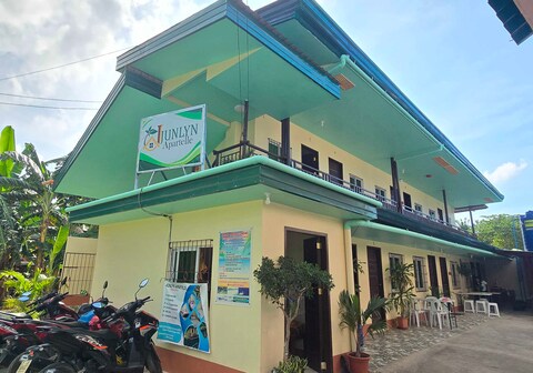OYO 1121 JUNLYN APARTELLE