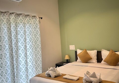 Ocean view vacation homestay Goa candolim