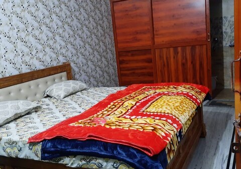 Radha Rani Home Stay