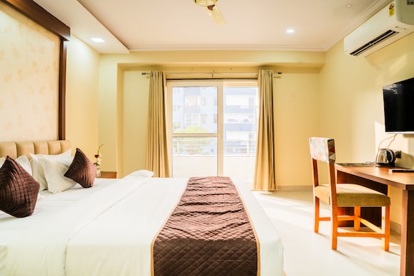 Hotel SGI- Jaipur Airport Hotel