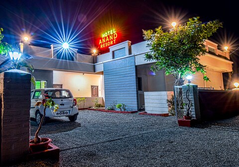 Hotel Anand Resort