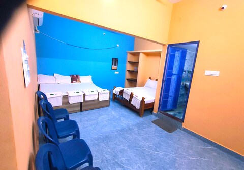 Pushpa Mahal A/C & Pushpa Residency