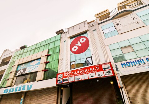 Super Hotel O Dhruv Inn