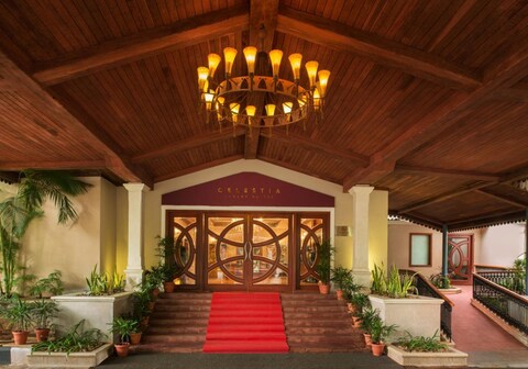 Celestia Suites-Leonia Holistic Destination