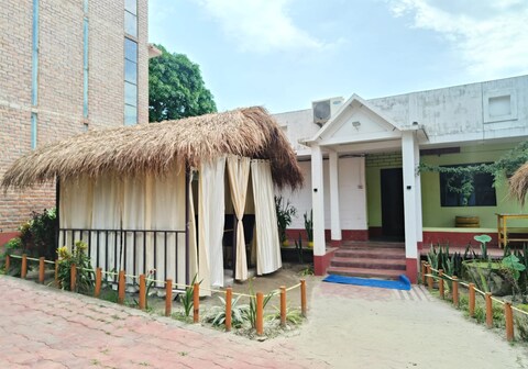 TROPICAVA FARMSTAY & RESTAURANT | PARTY FRIENDLY