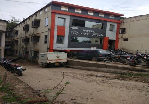 NEW HOTEL RIVER SIDE