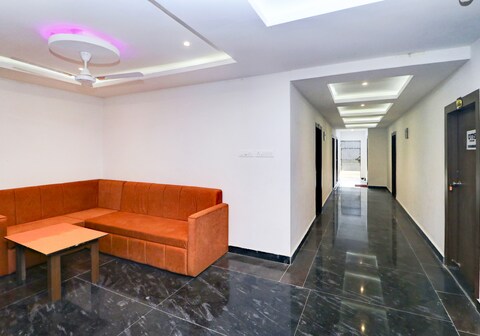 Hotel O Jaiswal Vatika