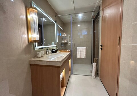 SCYLLA Luxury Resort & Spa