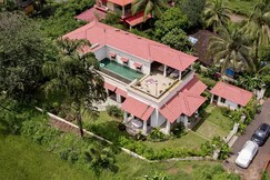 Felisia by PSF Jacuzzi & Pool in Assagao, Goa Felisia by PSF Jacuzzi & Pool in Assagao, Goa