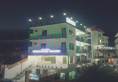 Hotel Dalhousie Grand